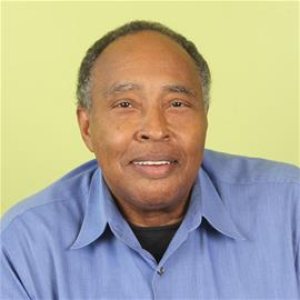 Bindery Specialist Roy Clemmons